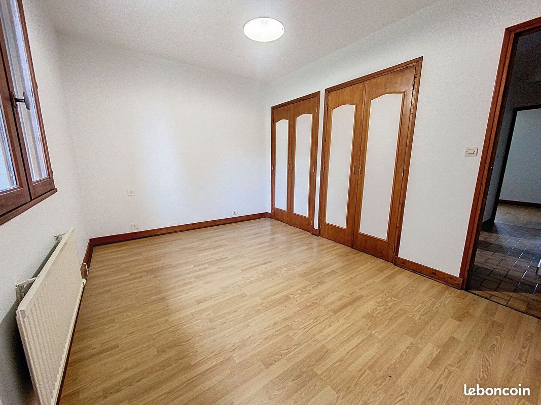 Maison 4 pièces 140 m² - Voutezac 19130 (image principale 8)