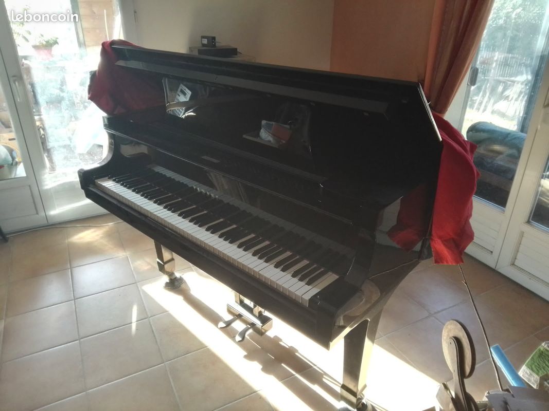 Piano Yamaha C3 (image 2)