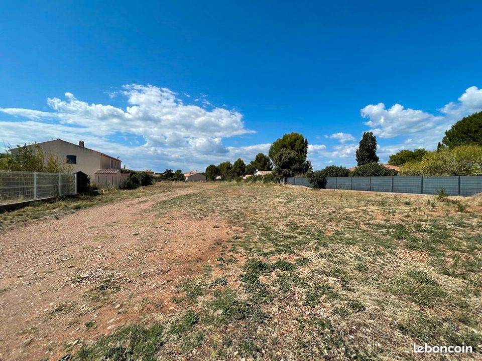 Terrain 600 m² Canet · 139 900 €
