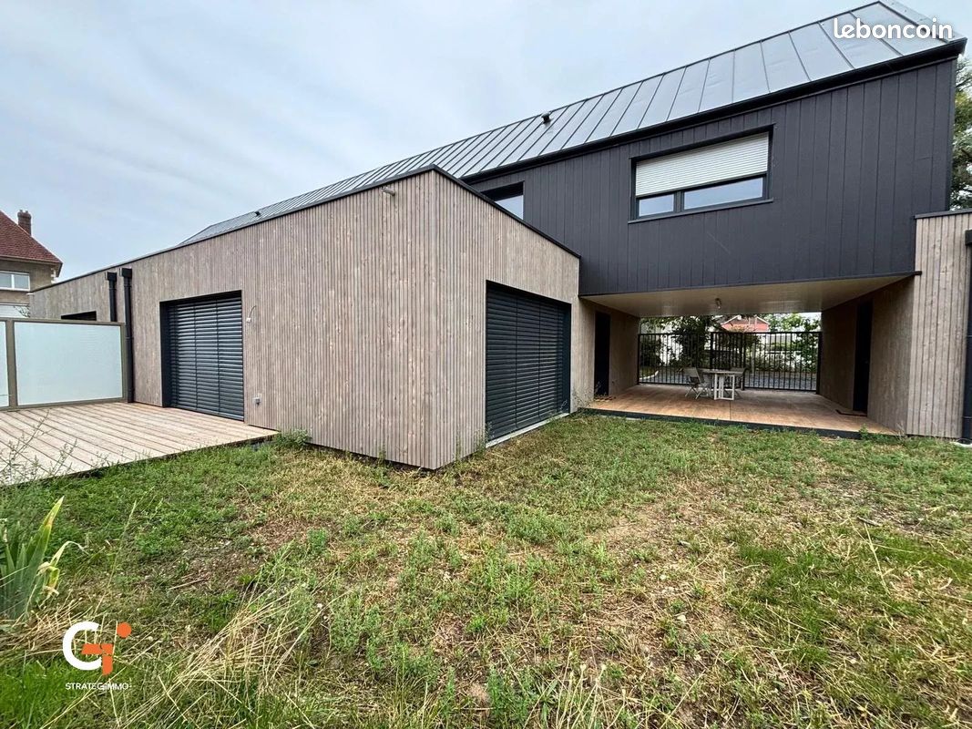 Maison 7 pièces 155 m² · à Saint-Étienne-du-Rouvray · 155 m² · 398 000 €