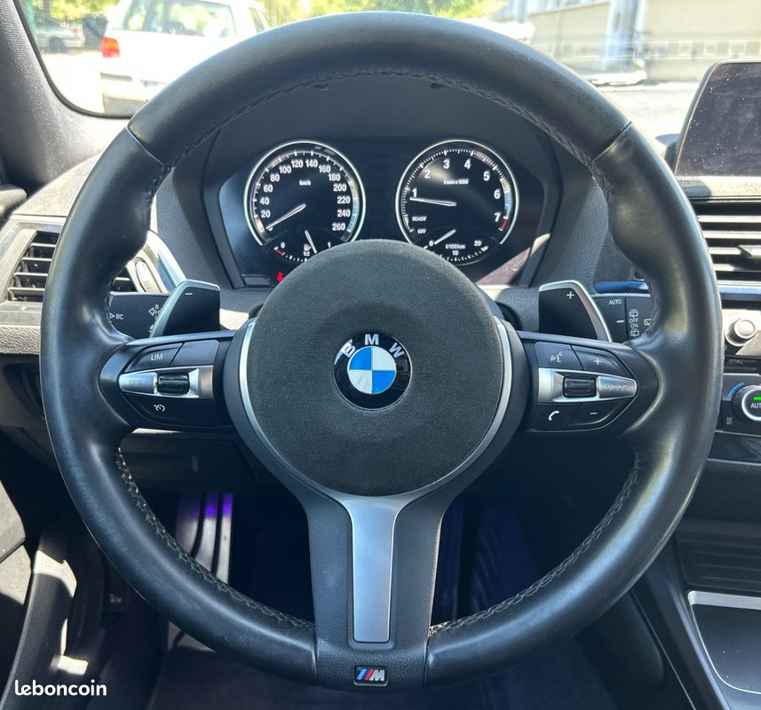 BMW SERIE 1 2.0 120 I 185CH ULTIMATE M-SPORT BVA8-CARPLAY+STYLE 135I+LIGNE A CLAPEt (image 17)