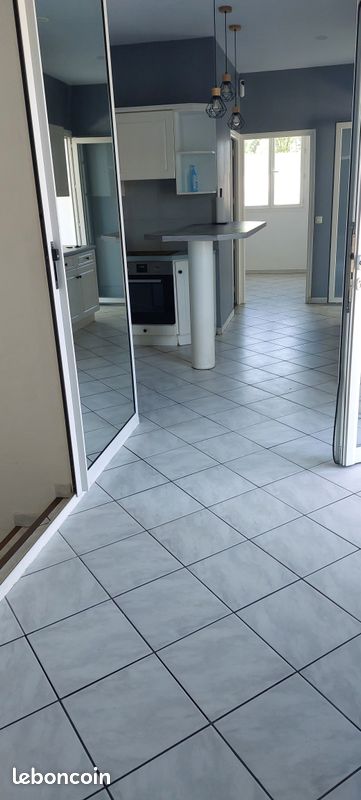 Appartement 4 pièces 100 m² · à Charnècles · 100 m² · 850 €
