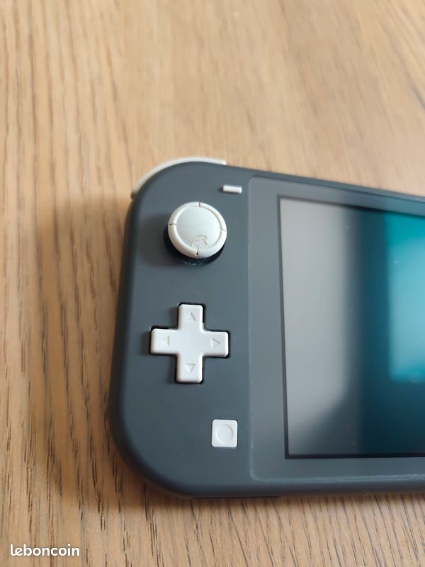 Switch lite (image 2)