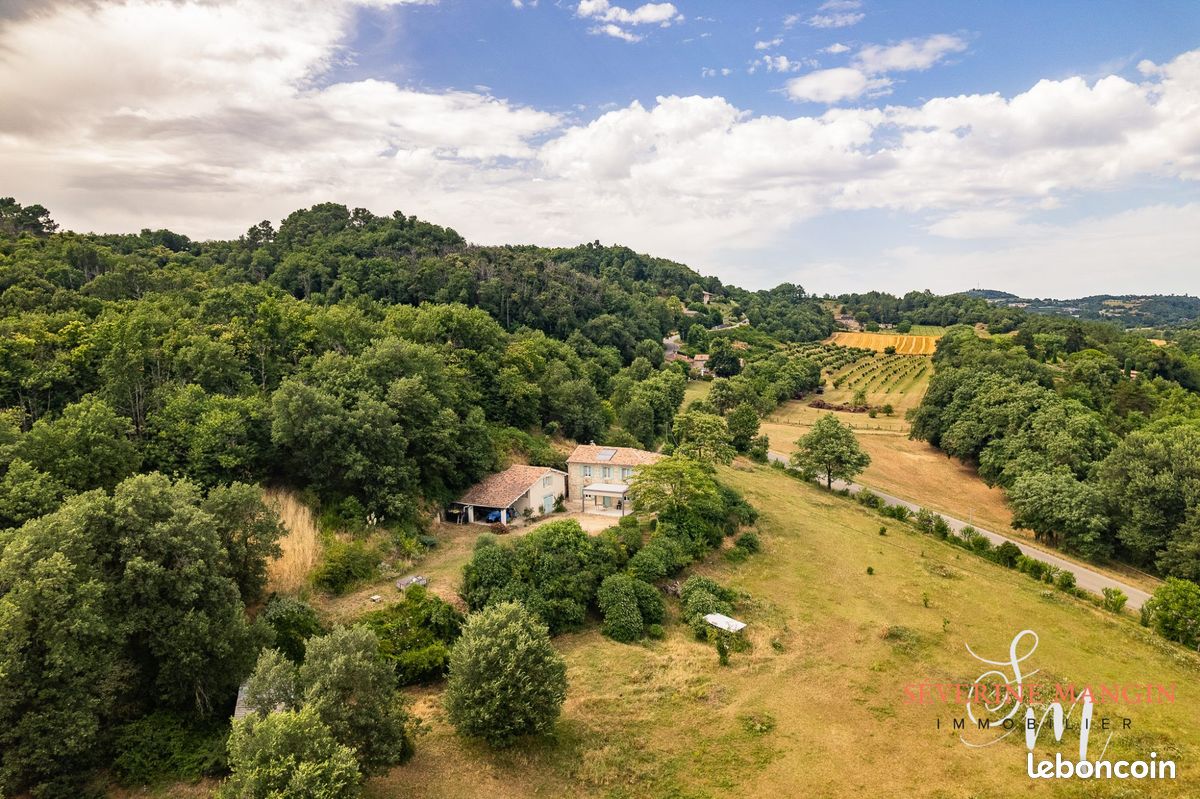 Maison 5 pièces 113 m² · à Saint-Bardoux · 113 m² · 360 000 €