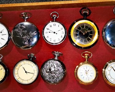 Montre à Gousset De Collection Hachette En Métal – Avec Sa Boîte D'origine