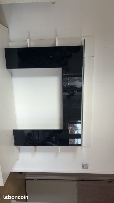 Meuble télé (image 1)