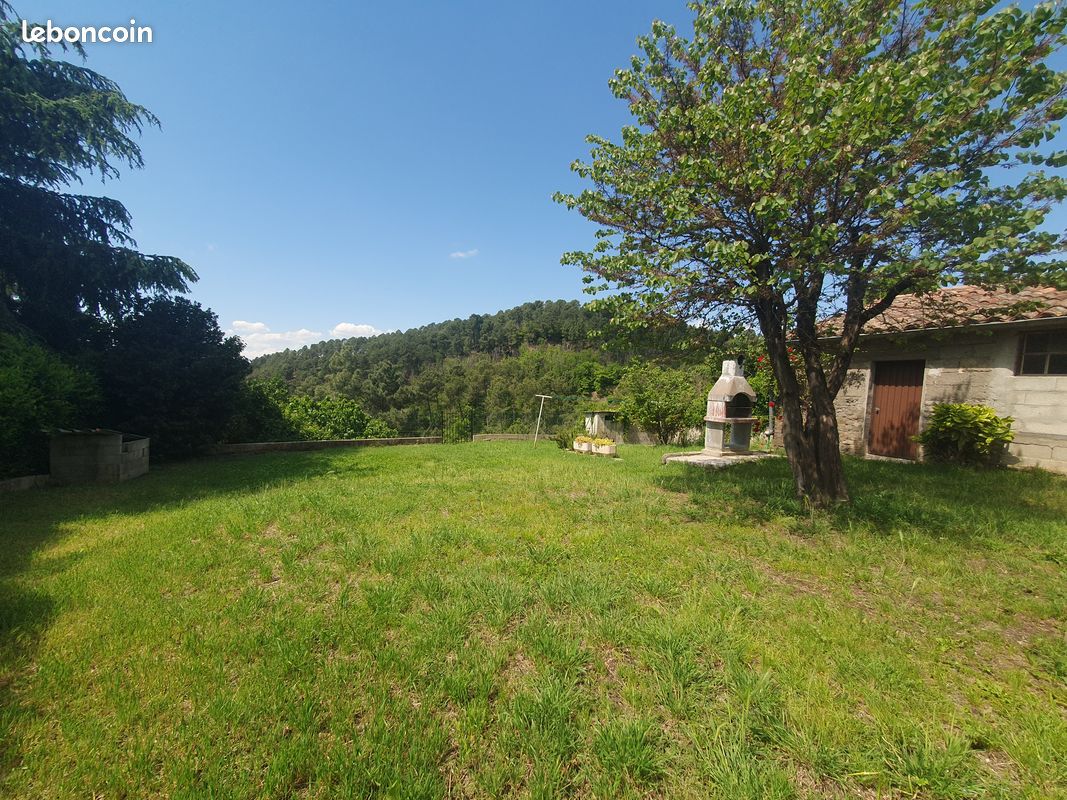 Maison 4 pièces 60 m² · à Laval-Pradel · 60 m² · 700 €/mois