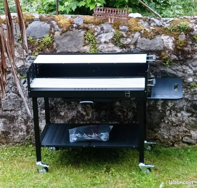 Grand barbecue neuf dans son emballage (image 3)