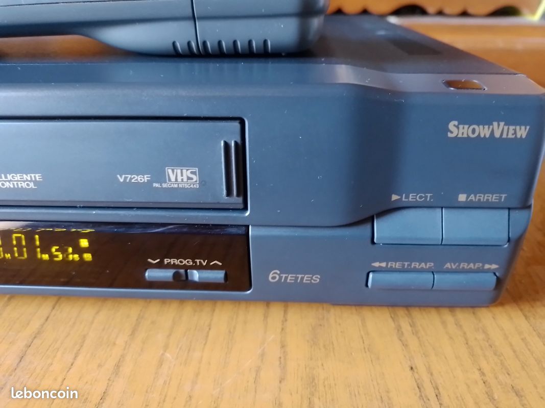 Magnétoscope VHS International 612R (6 Têtes) PAL SECAM Avec Télécommande, Occasion