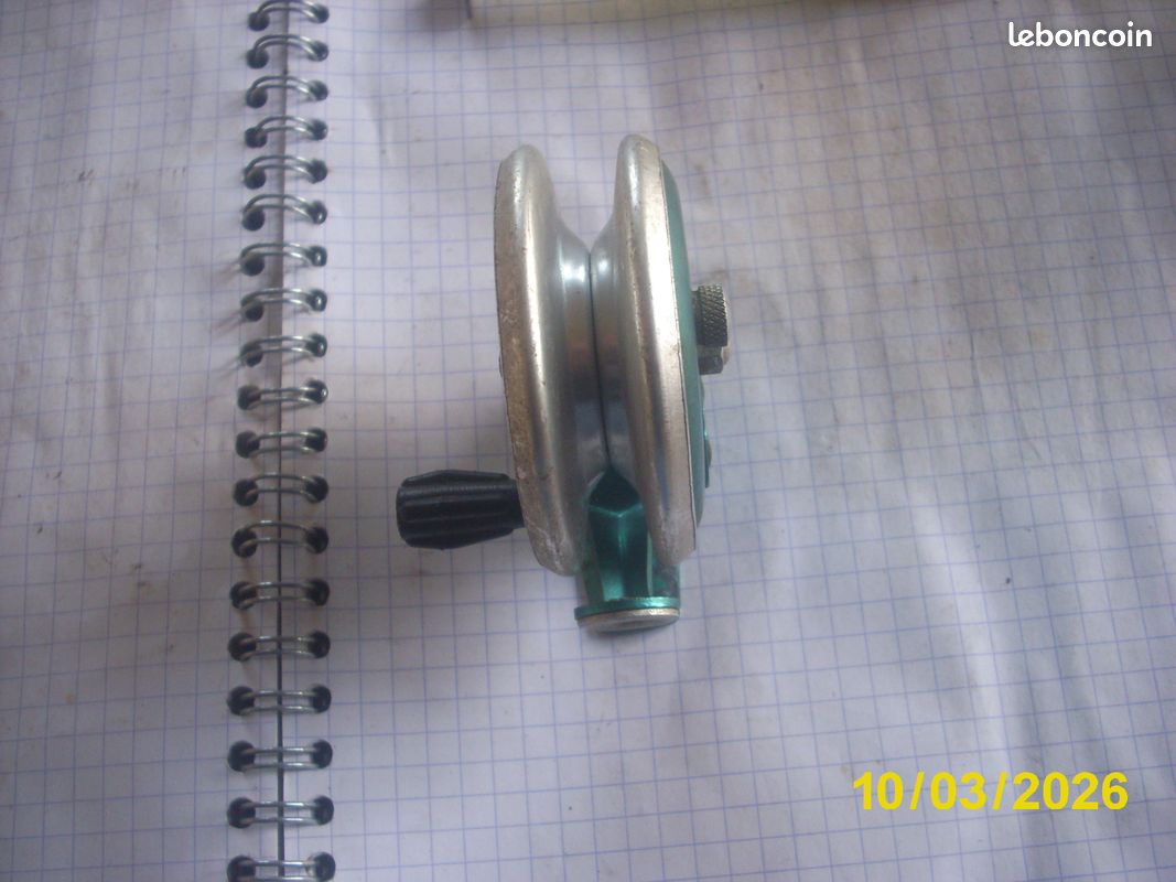 ANCIEN MOULINET DE PÊCHE - ALUMINIUM - VERT & GRIS - PEERLESS DÉPOSÉ