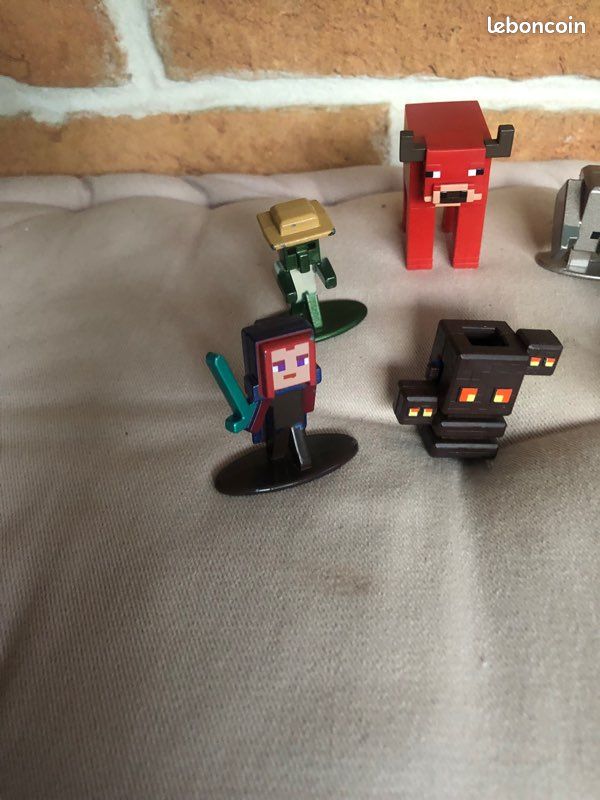 Lot figurine roblox (image 3)