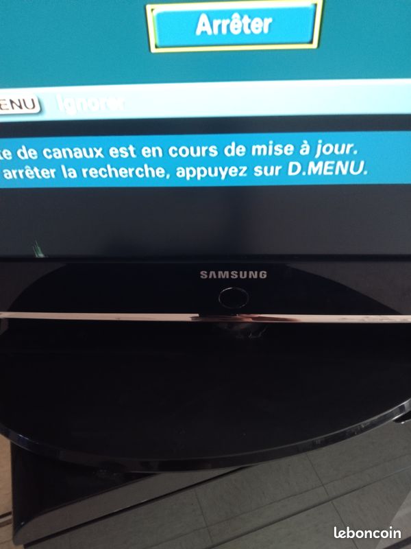 Télévision Samsung largeur 70 cm (image 3)
