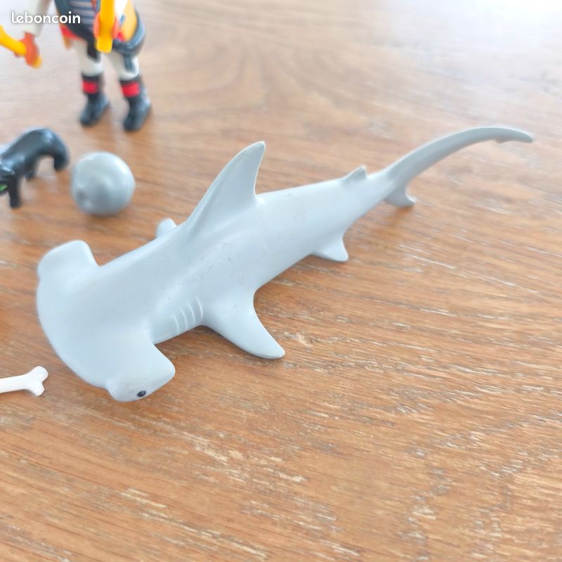 Playmobil pirate, requin marteau et trésors (image 2)