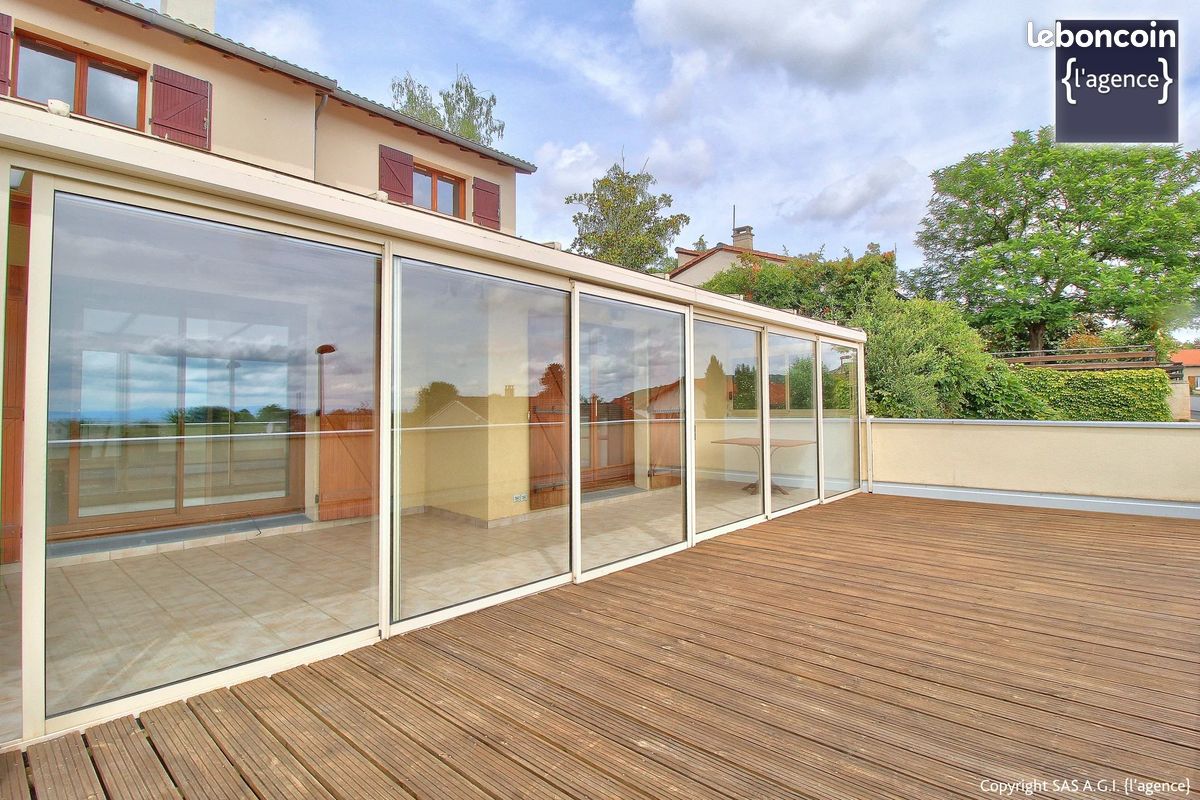 Maison 6 pièces 115 m² · à Châteaugay · 115 m² · 244 000 €