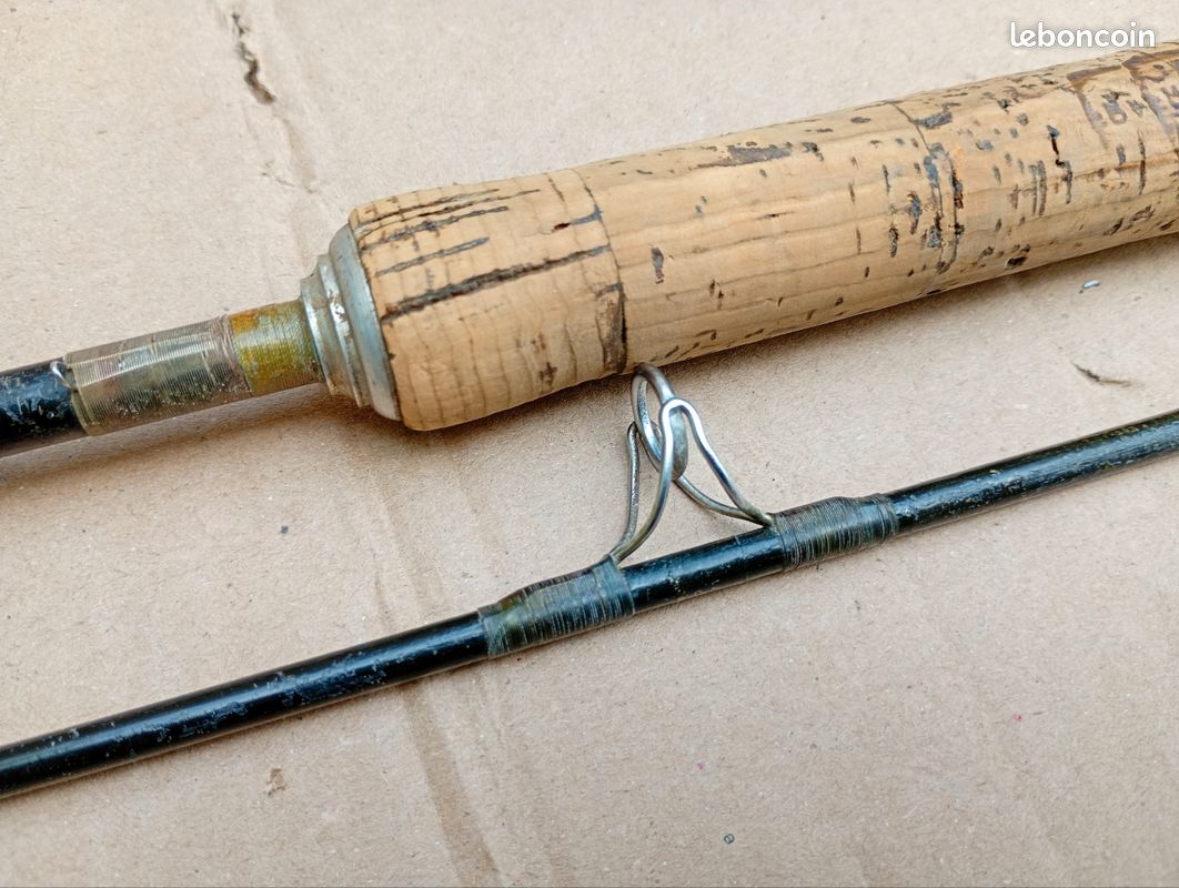 ancienne canne à pêche LANCER VINTAGE ANNEE 60/70