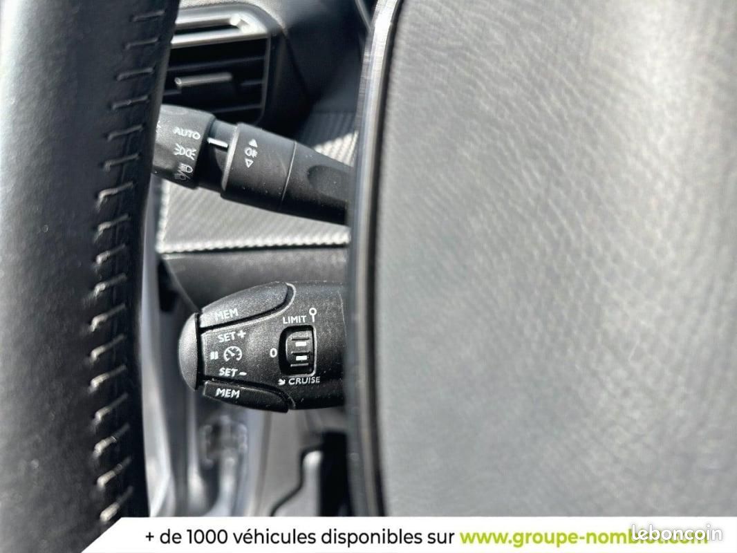 Peugeot 208 PureTech 100 S&S BVM6 Style (image 27)