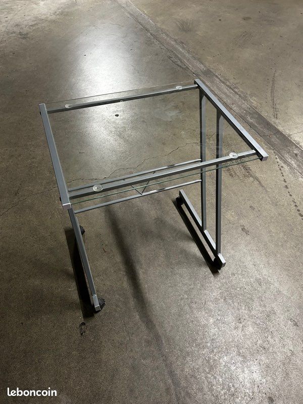 Bureau (image 2)