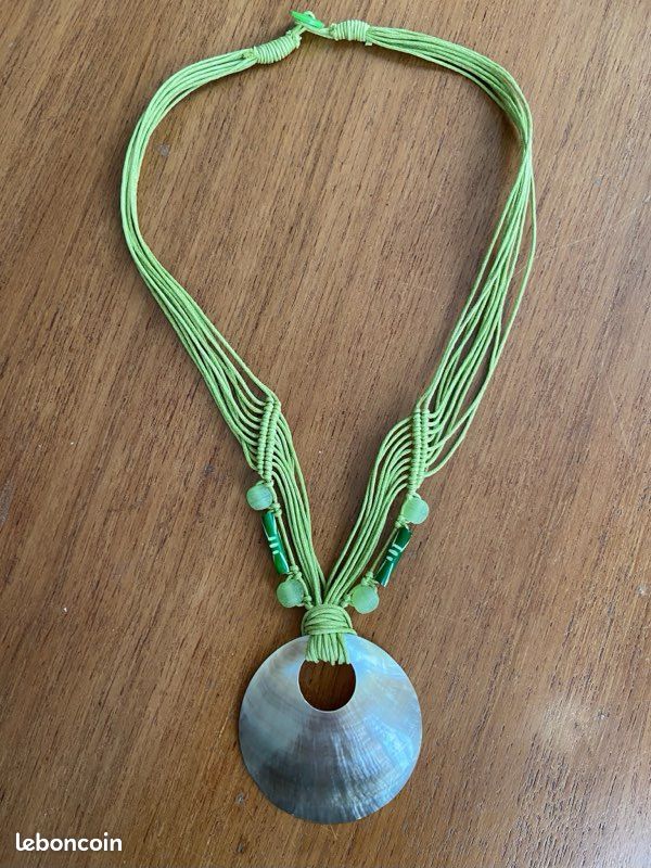 Collier Ethnique Vert - Perles, Occasion, Sans Marque