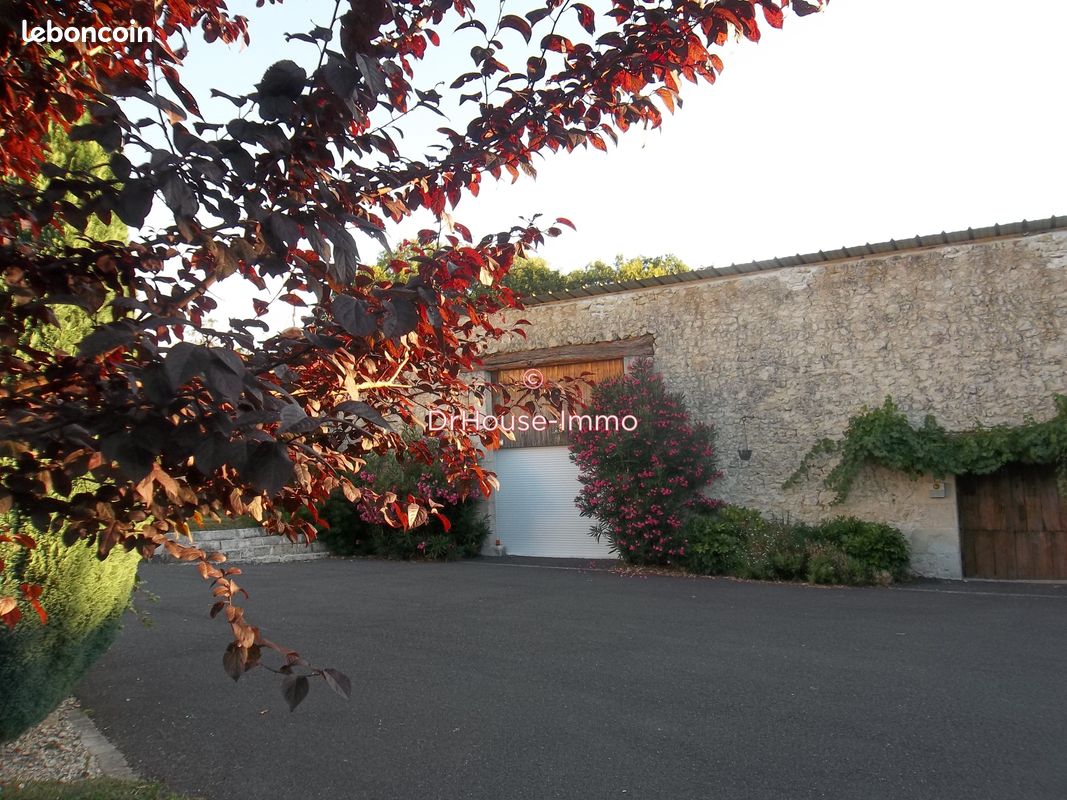 Maison 6 pièces 285 m² - Villebois-Lavalette 16320 (image principale 19)