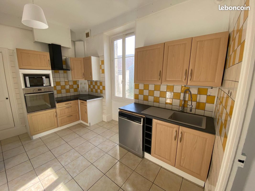 Appartement 4 pièces 100 m² · à Dijon · 100 m² · 1 190 €/mois