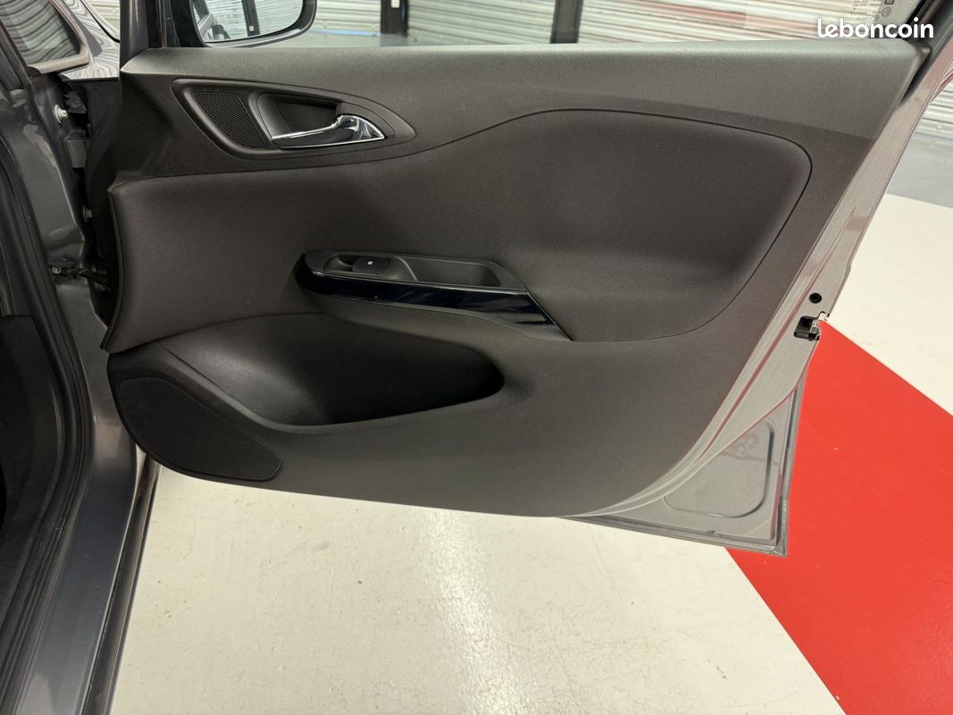 Opel corsa 1.2 essence 69 cv enjoy (image 26)