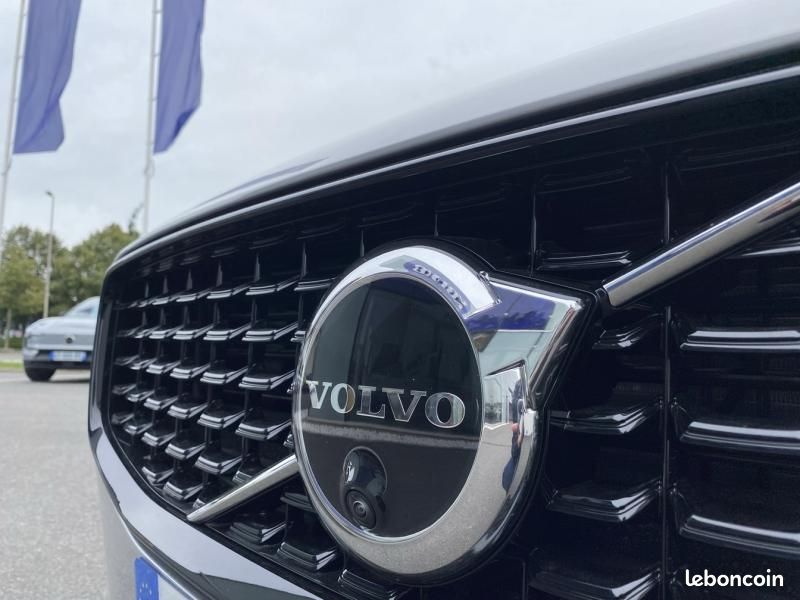 Volvo V60 B3 163ch Plus Style Dark DCT 7 (image 12)