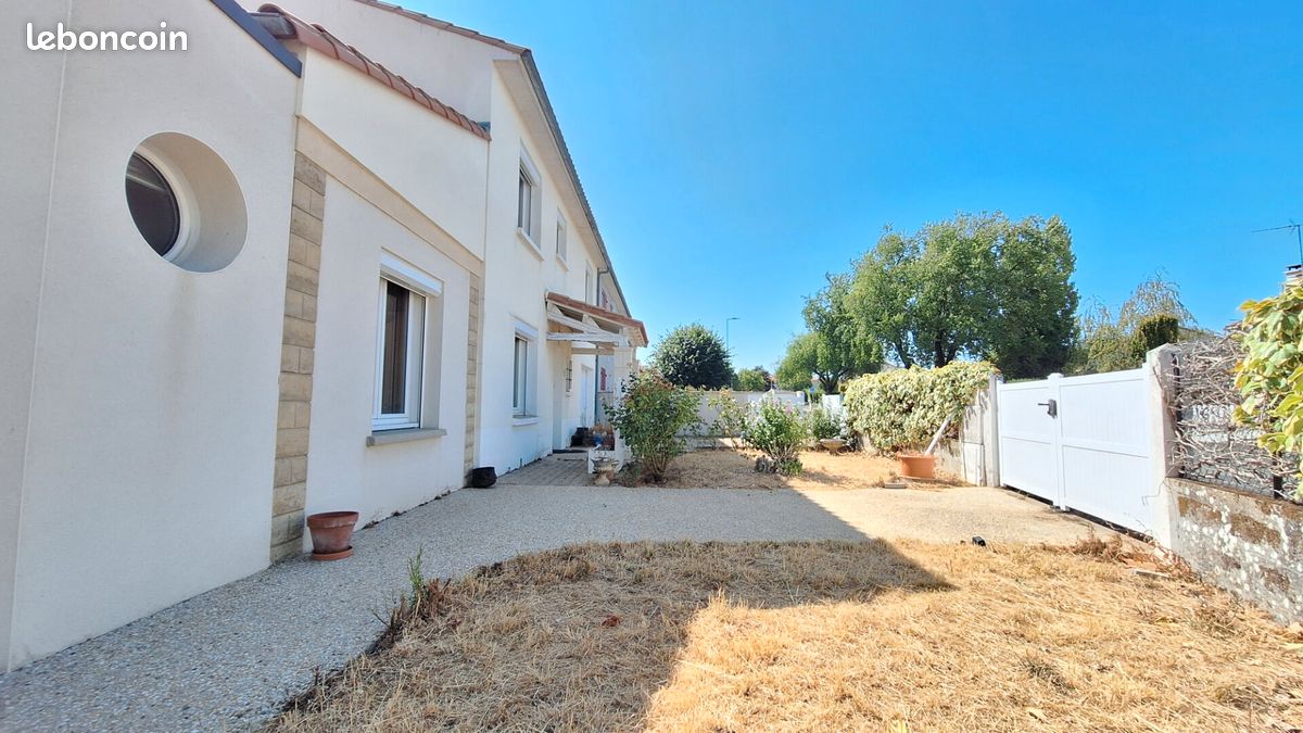 Maison 7 pièces 167 m² · à Niort · 167 m² · 195 000 €