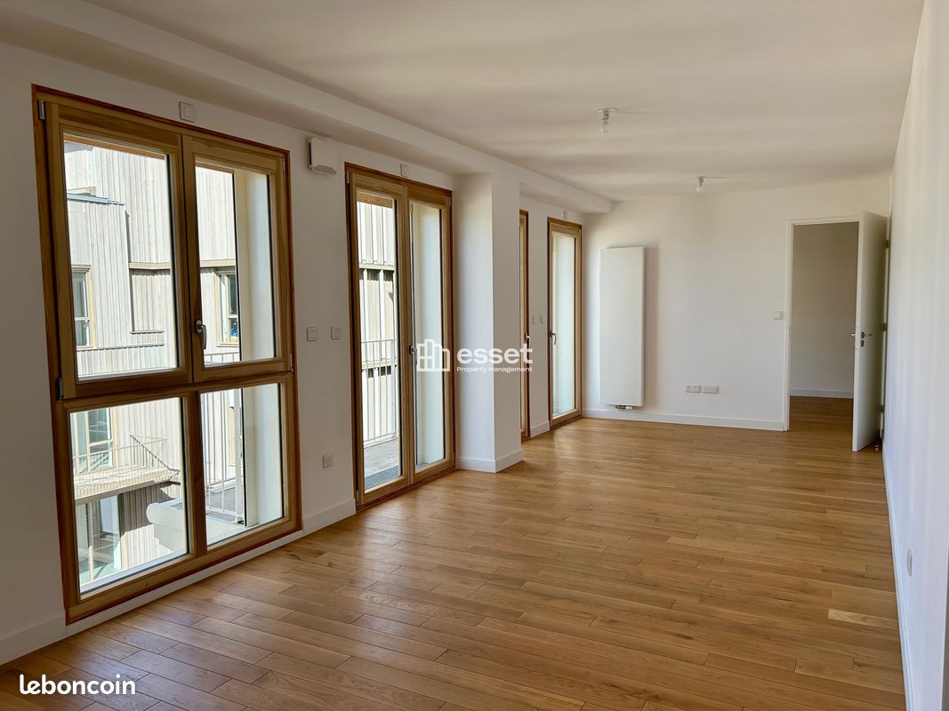 Appartement 4 pièces 81 m² · à Paris · 81 m² · 2 114 €/mois