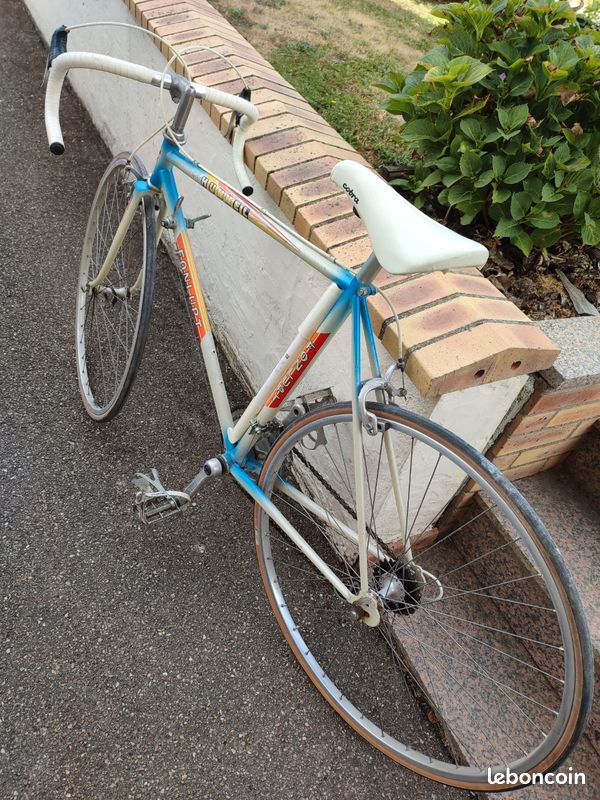 Vélo demi-course en très bon état (image 2)