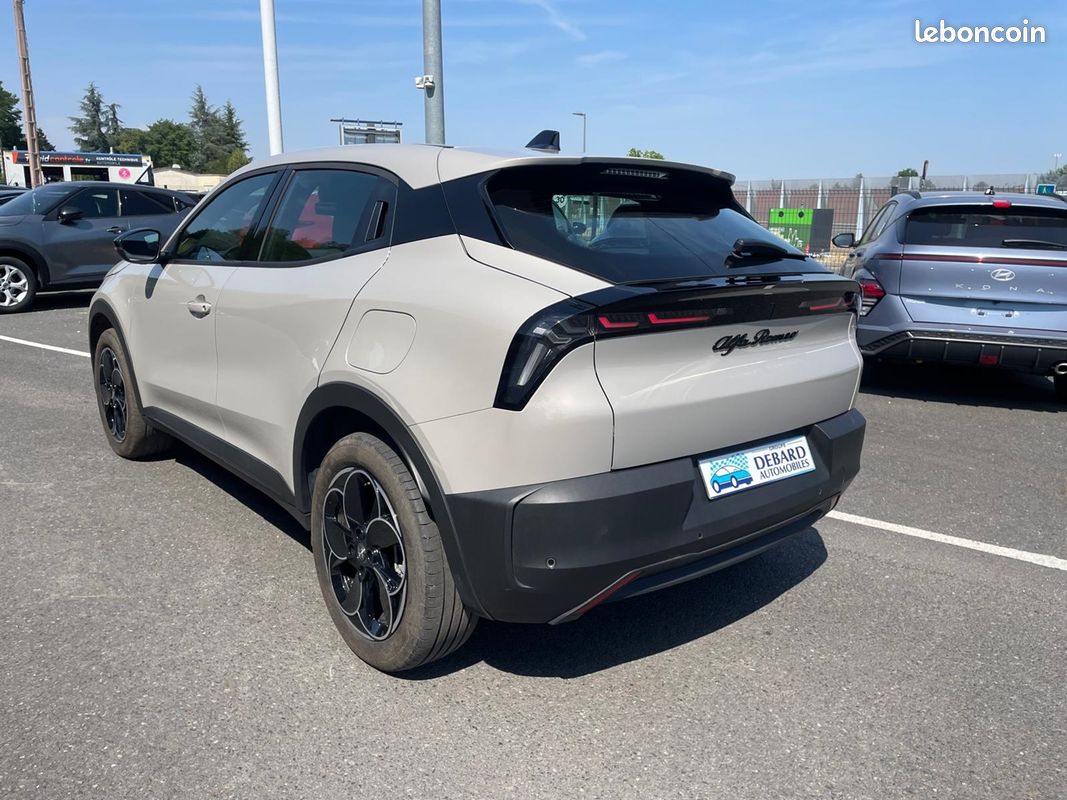 Alfa romeo JUNIOR ELETTRICA 156CH (image 4)