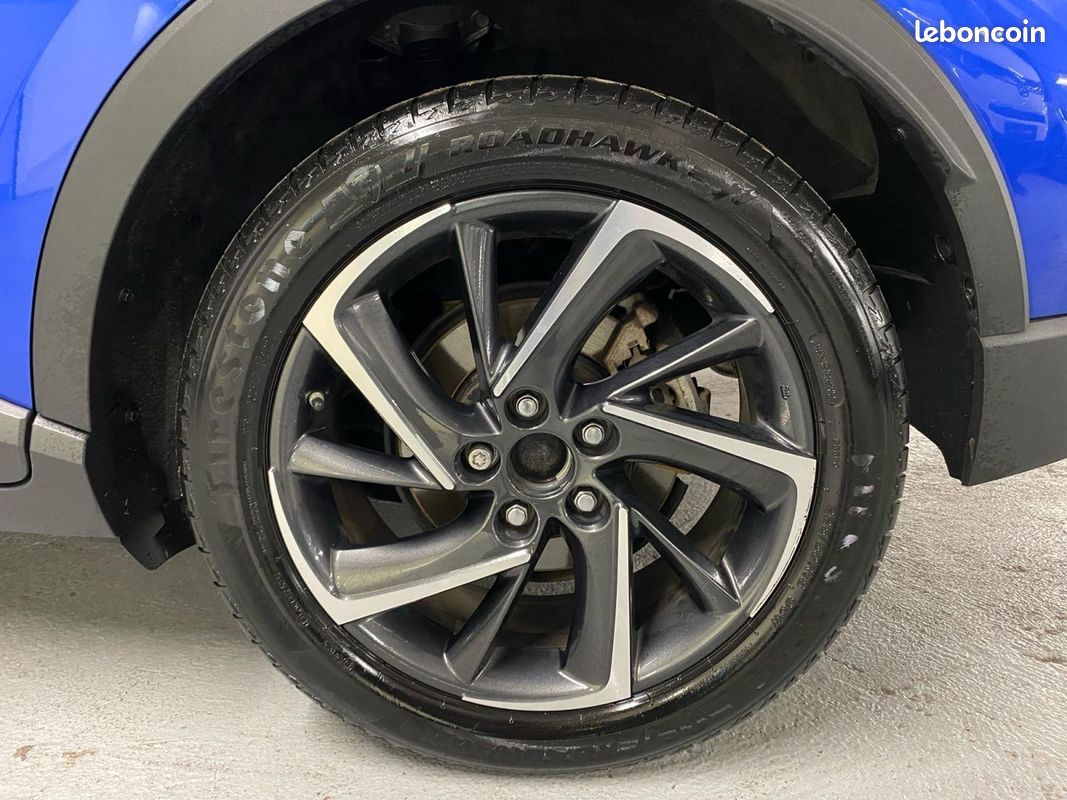 Toyota C-HR 184h Graphic 2WD E-CVT MC19 (image 18)