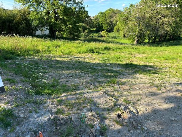 Terrain 549 m² Le Cours