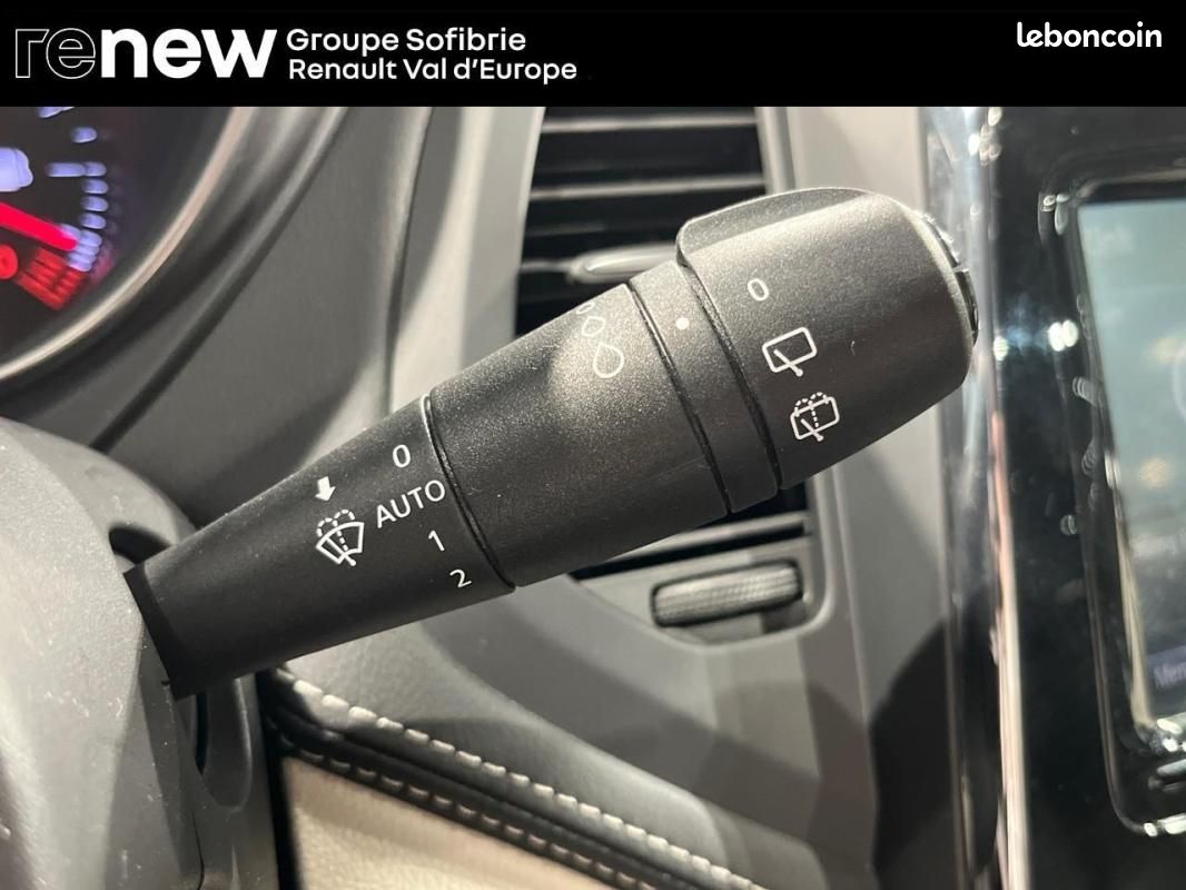 Renault Captur TCe 150 FAP EDC Initiale Paris (image 18)