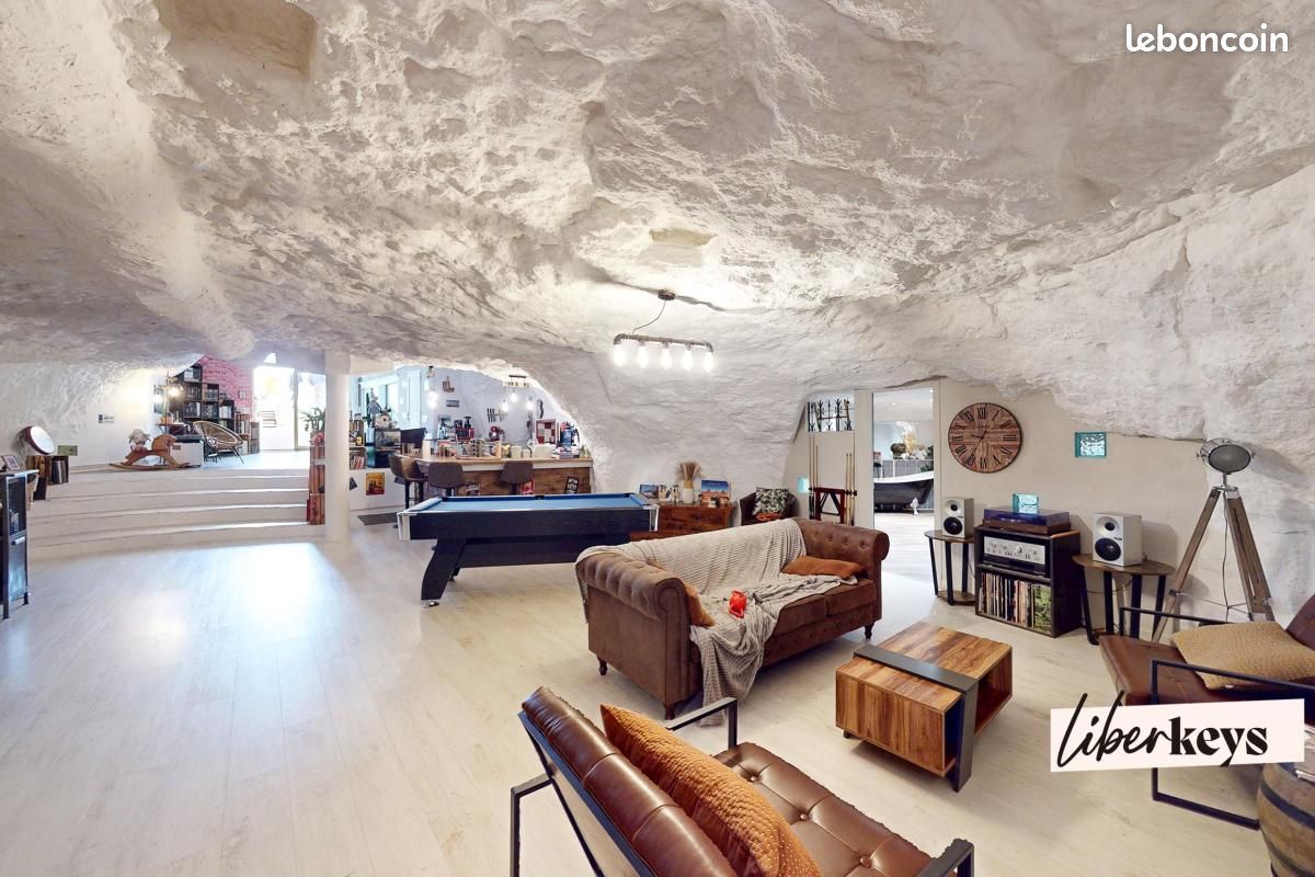Maison 5 pièces 294 m² · à Rochecorbon · 294 m² · 400 000 €