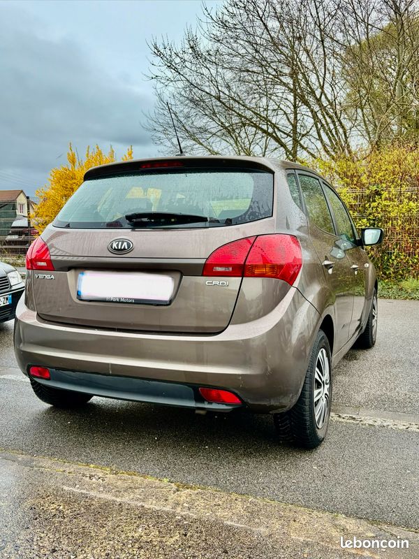 KIA VENGA 1.4 CRDi 90 CV ECO DYNAMICS 249044 KM (image 4)
