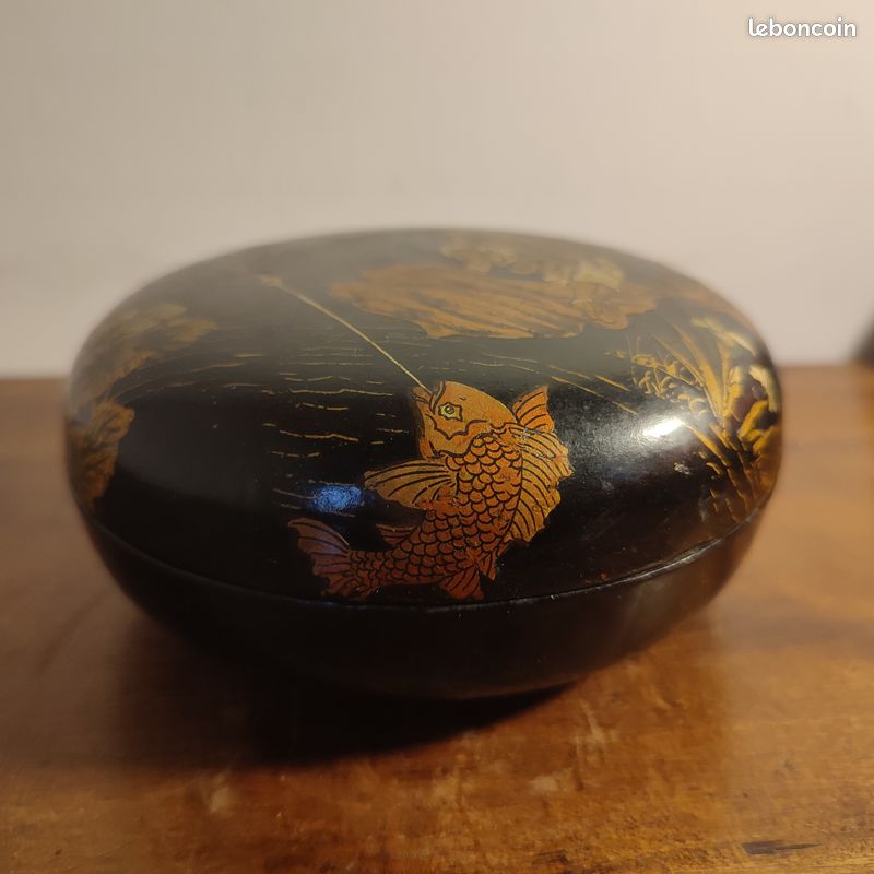Boîte Ancienne en Laque du Japon Maki-e – Motif Pêcheur et Carpe – Époque Meiji / Taisho (image 6)