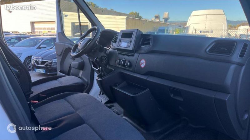Renault Master Véhicule utilitaire ou Société F3500 L3H3 2.3 Blue dCi 135ch Confort Euro6E (image 15)