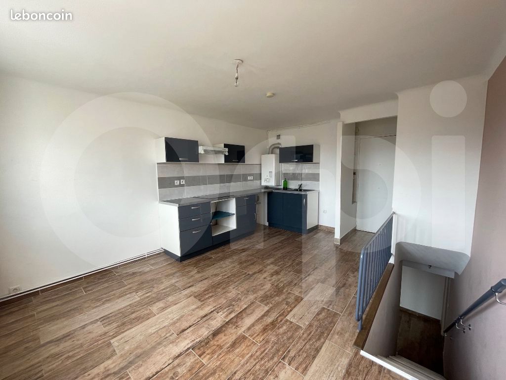 Appartement 3 pièces 64 m² · à Marseille · 64 m² · 915 €
