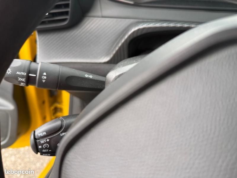 Peugeot 208 1.2 PureTech 75ch S&S Active (image 24)