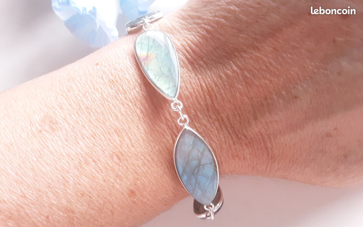 Superbe bracelet en pierre naturelle Labradorite pièce unique (image 1)
