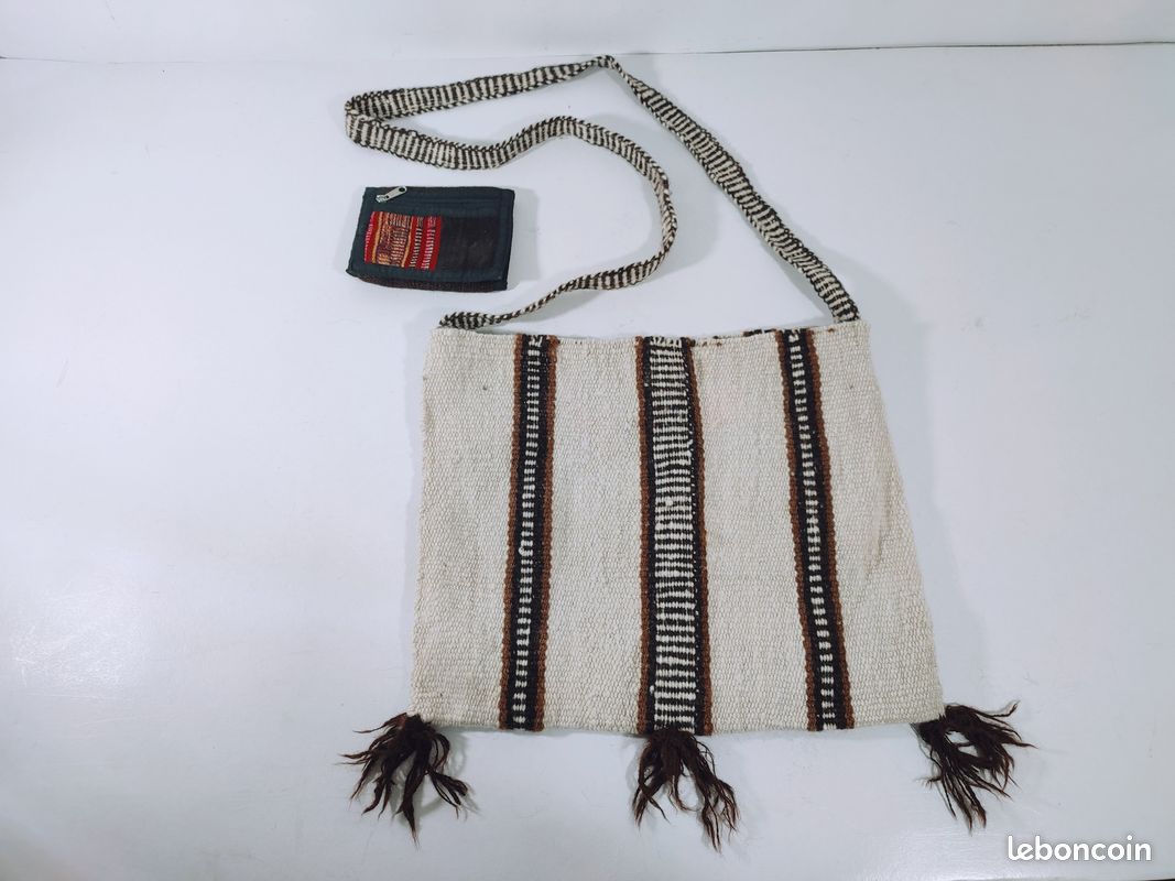 Lot Sac à Main et Portefeuille en Laine Neuf 2000's Bolivie (image 1)