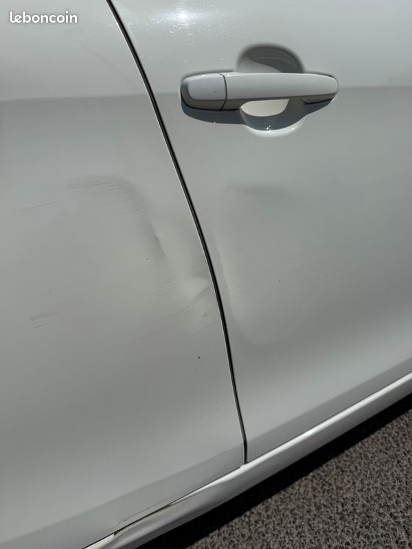 Peugeot 108 Allure – Seulement 34 000 km – CT vierge – Très bon état (image 10)
