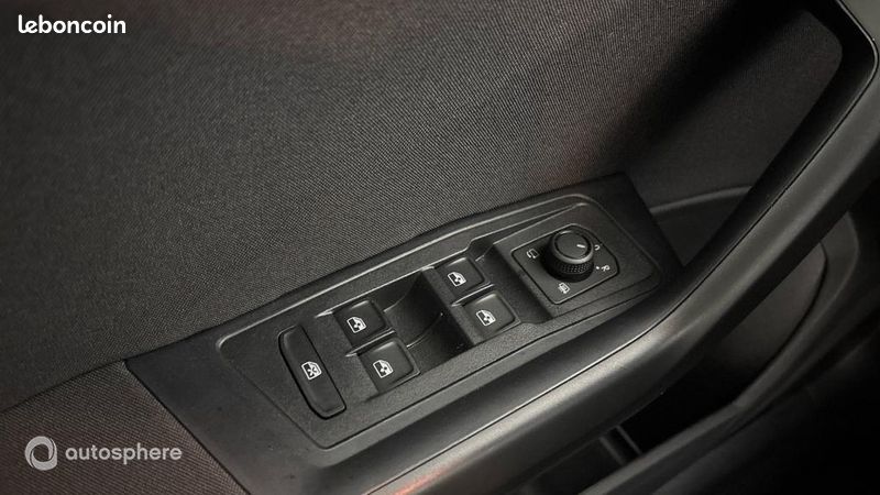 Volkswagen T-Roc 1.5 TSI Evo2 150ch VW Edition DSG7 (image 29)