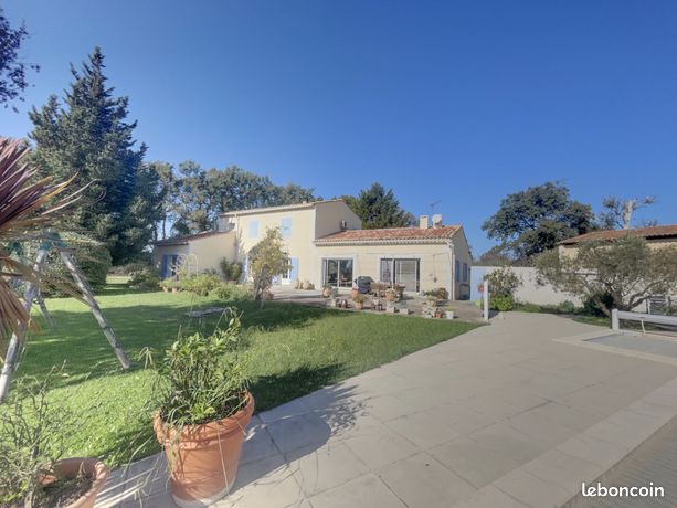 Mas en viager 7 pièces 223 m²