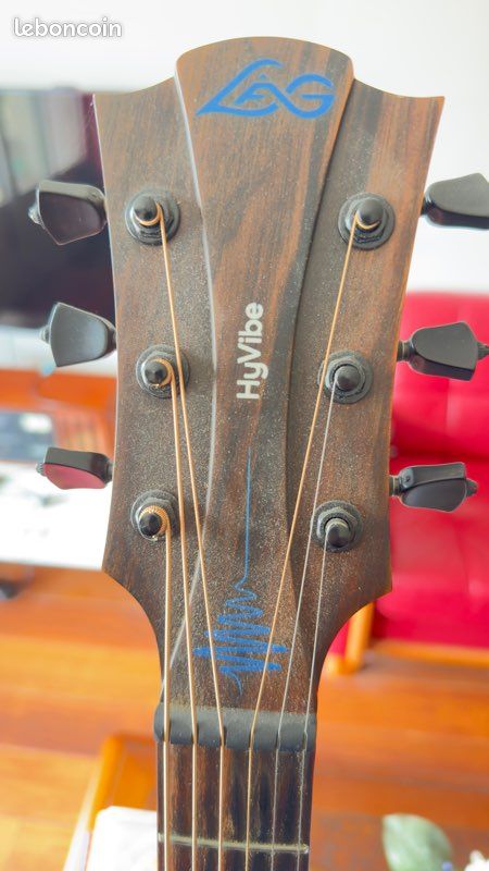 Guitare exceptionnelle. LAG Tramontane HyVibe (image 7)