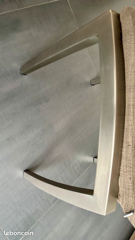 Chaise BoConcept metal et tissu (image 3)