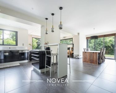 Maison 800 000 € - 198 m²