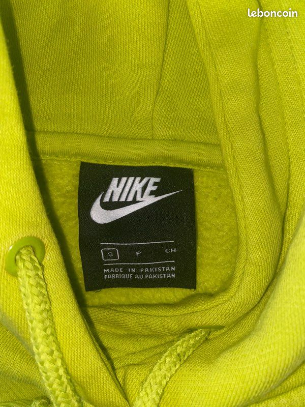 Sweat Nike jaune (image 1)