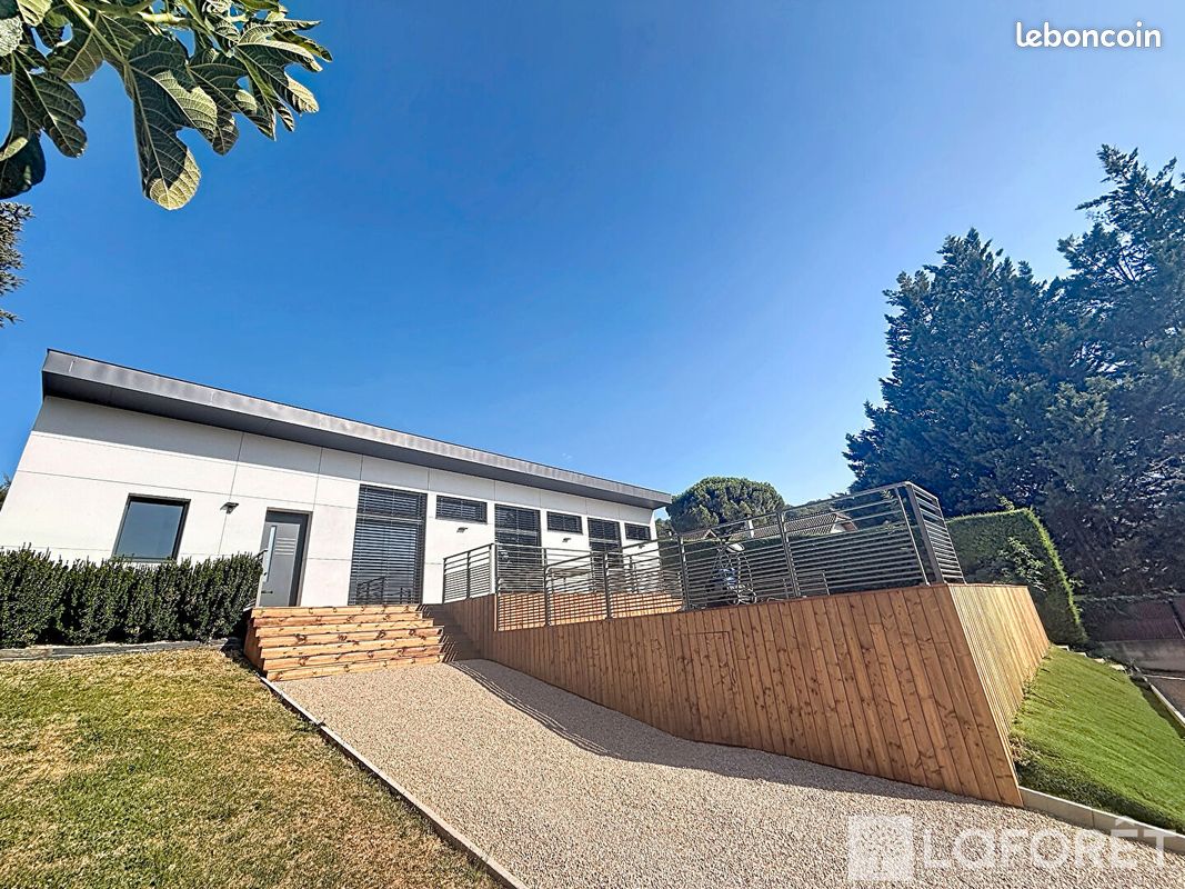 Maison 6 pièces 166 m² · à Bourgoin-Jallieu · 166 m² · 595 000 €