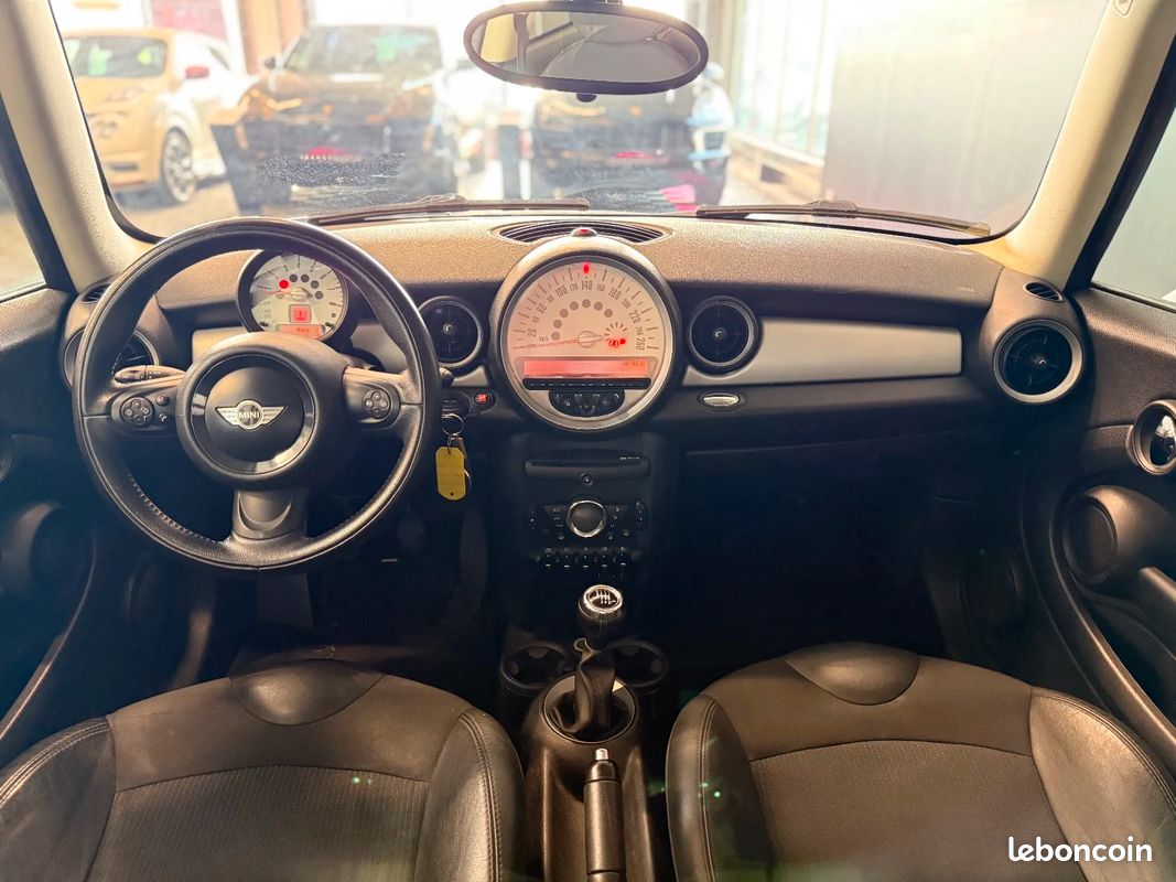 Mini Mini 2 (R56) LCI 1.6 i 16V 122 cv Cooper (image 20)